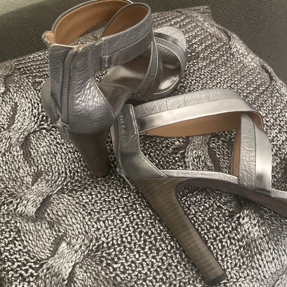 Coach heels - Picture 5 of 10